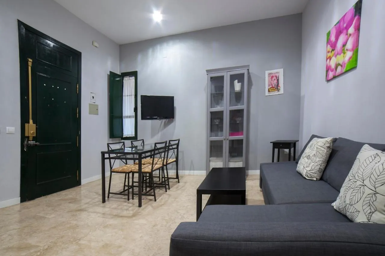 Alohamundi Lumbreras I Apartment Seville Spain