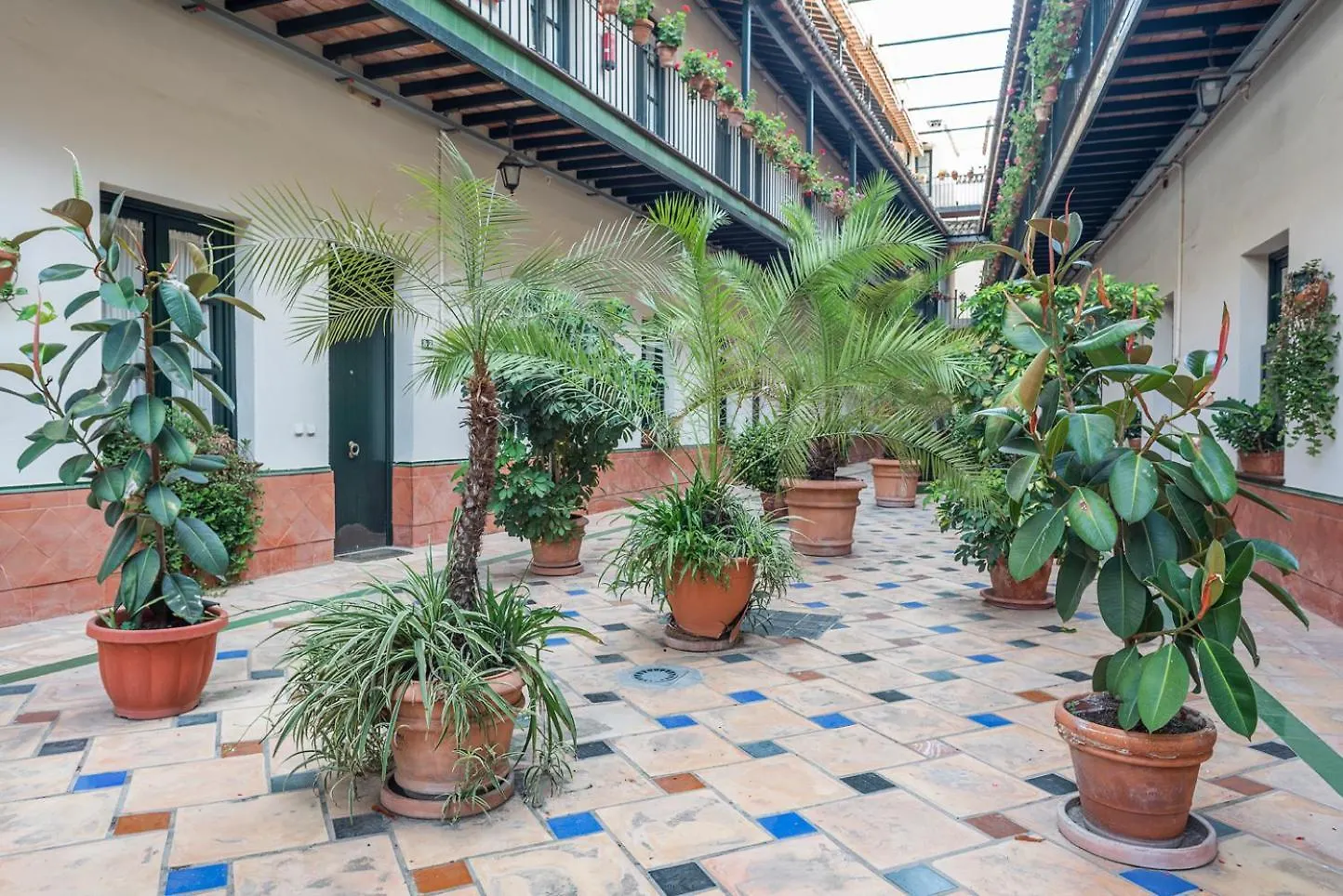 Alohamundi Lumbreras I Apartment Seville Spain