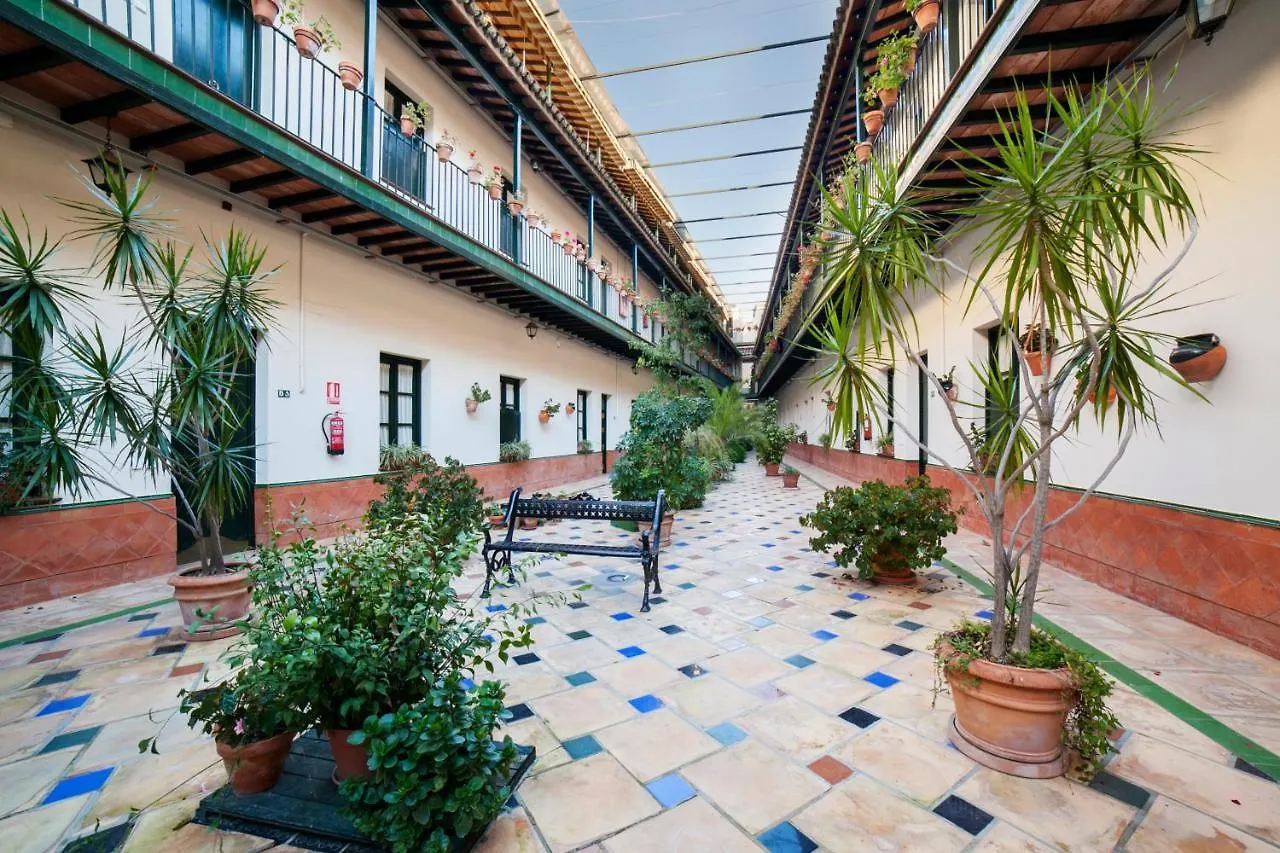 Alohamundi Lumbreras I Apartment Seville 0*,